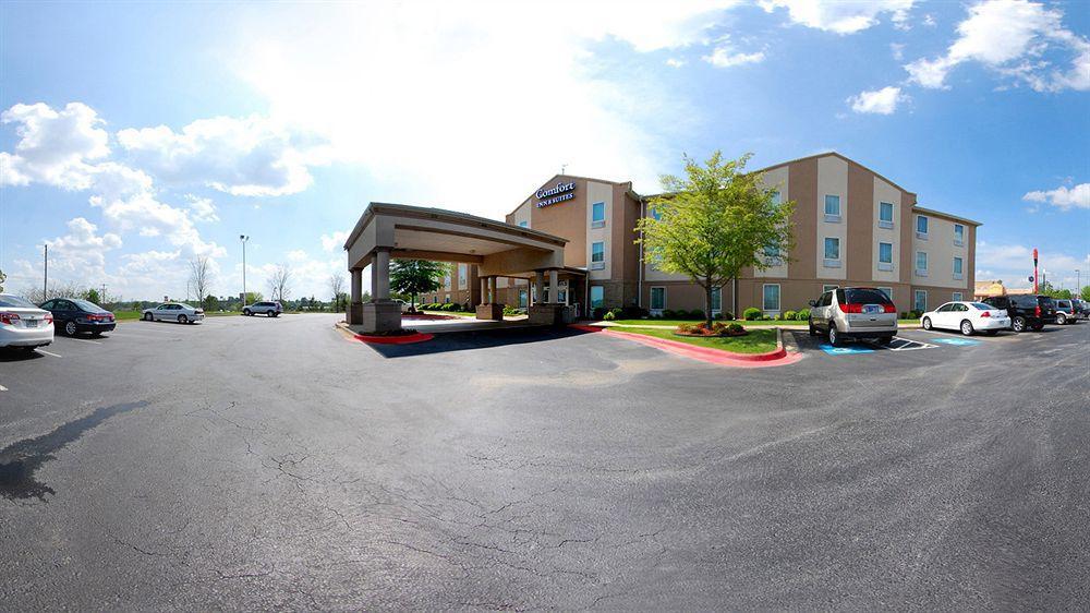 Comfort Inn & Suites Bryant - Benton Bagian luar foto